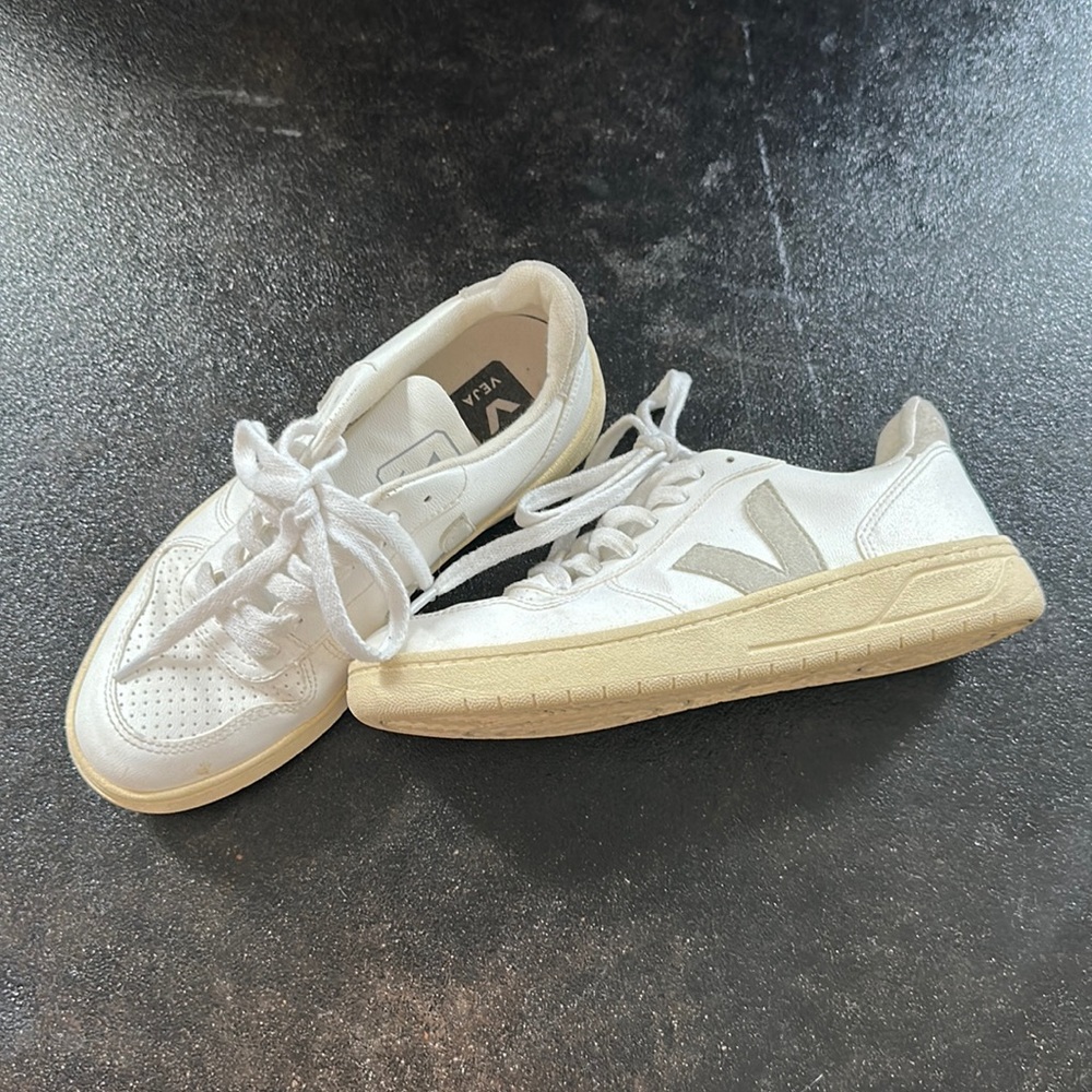 Veja women’s sneakers size 36